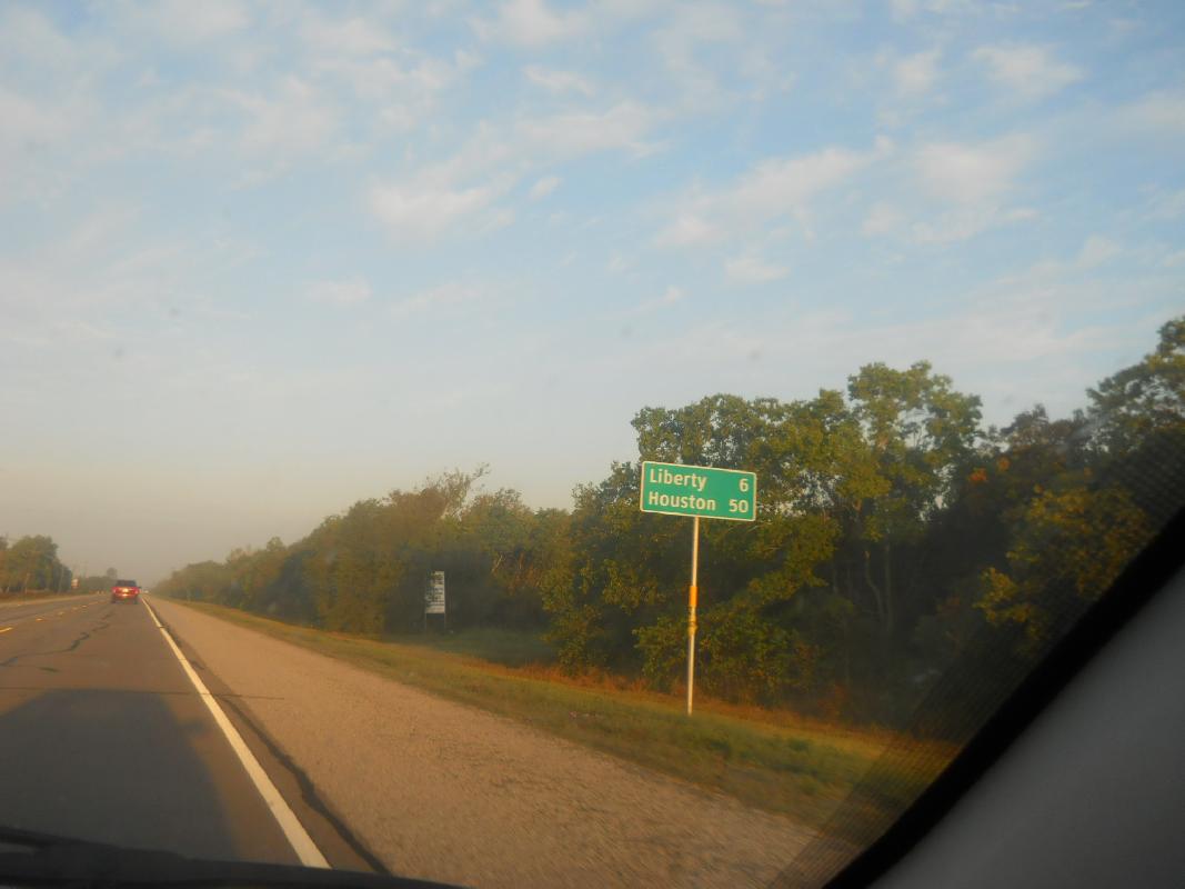 Texas - Baumont to Houston - Early morning - Hwy 90